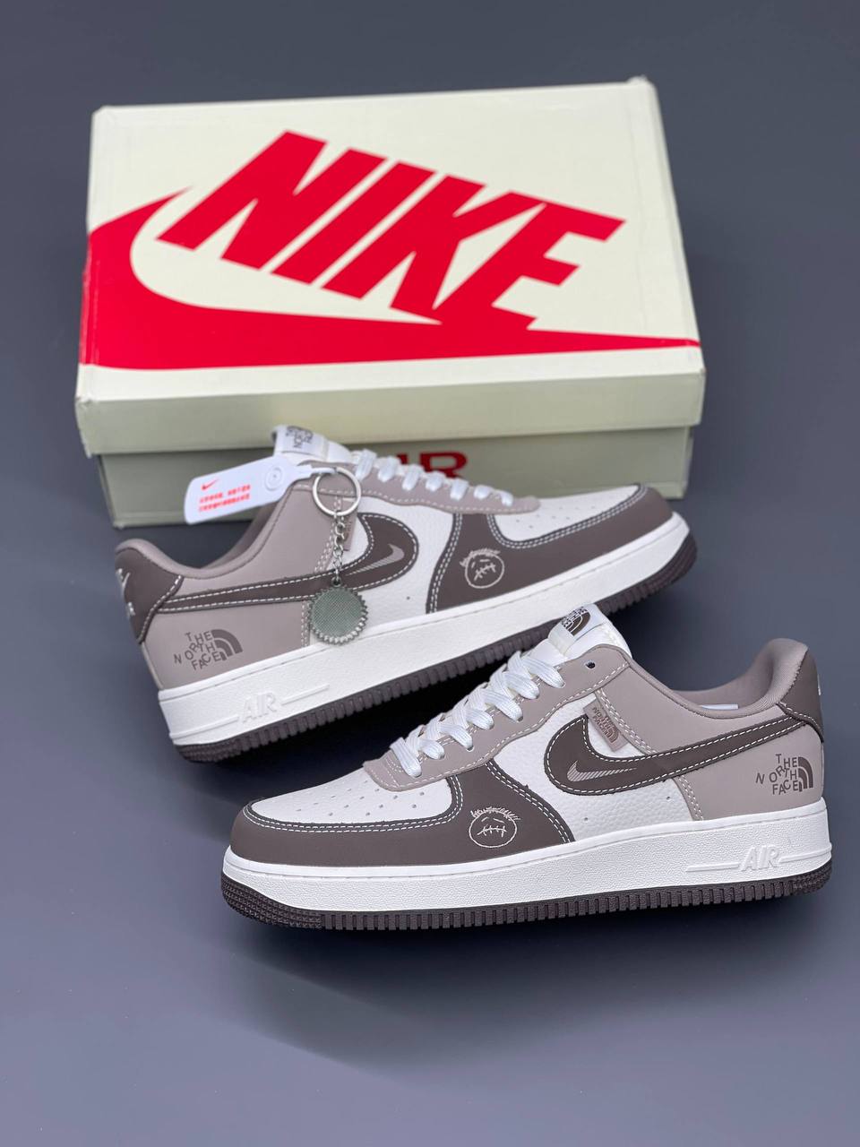 کفش کتونی نایک ایرفورس 1 نورث فیس کاستوم Nike Air Force 1 X NORTH FACE قهوه ای