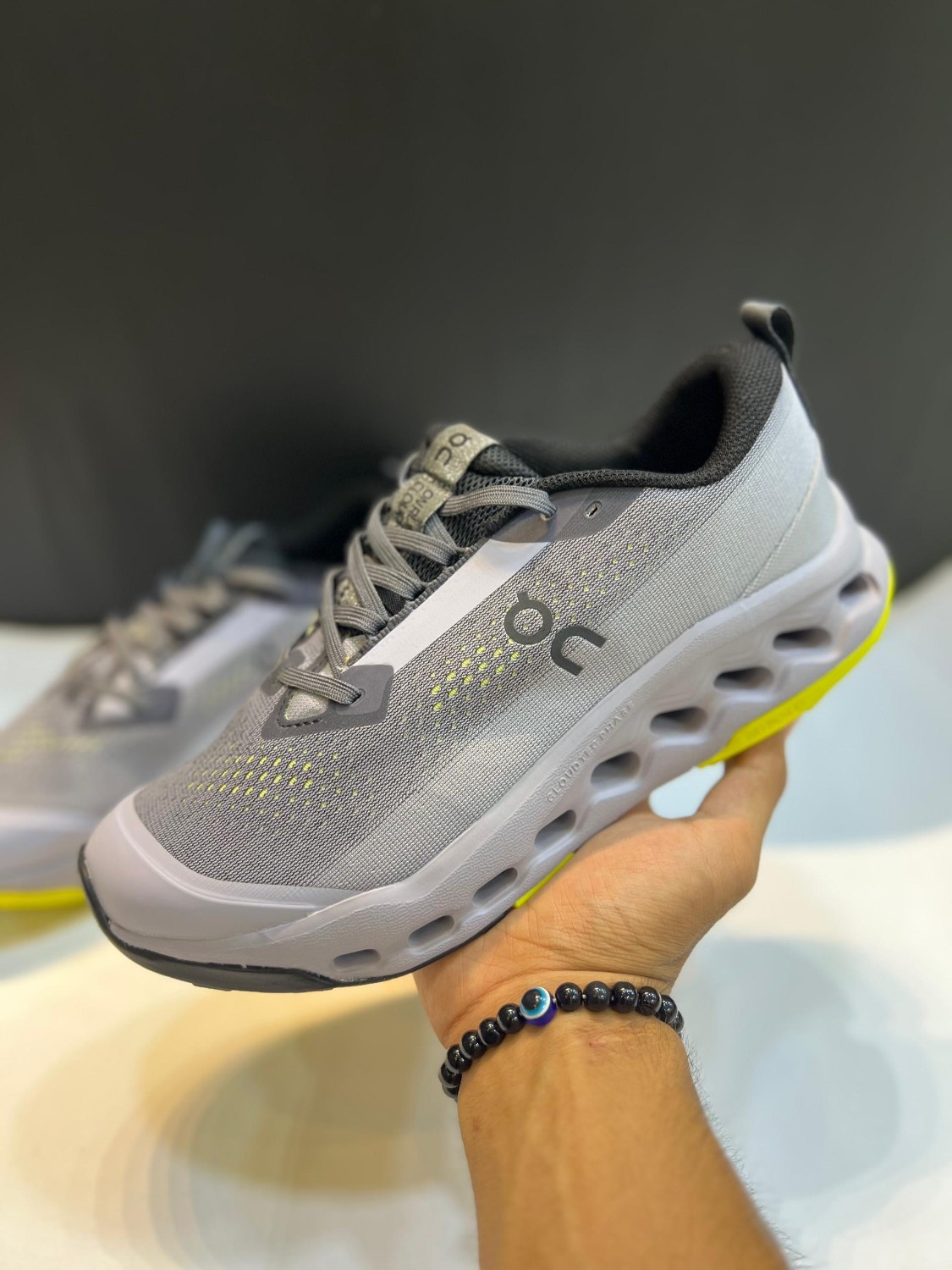 کفش کتونی آن رانینگ کلودسورفر تریل 2 واترپروف ضدآب (کیوسی) | On Running Cloudsurfer Trail2 (QC) طوسی زرد