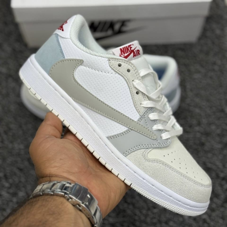 کفش کتونی نایک ایر جردن 1 لو تراویس اسکات پاریس NIKE AIR JORDAN 1 LOW TRAVIS SCOTT PARIS