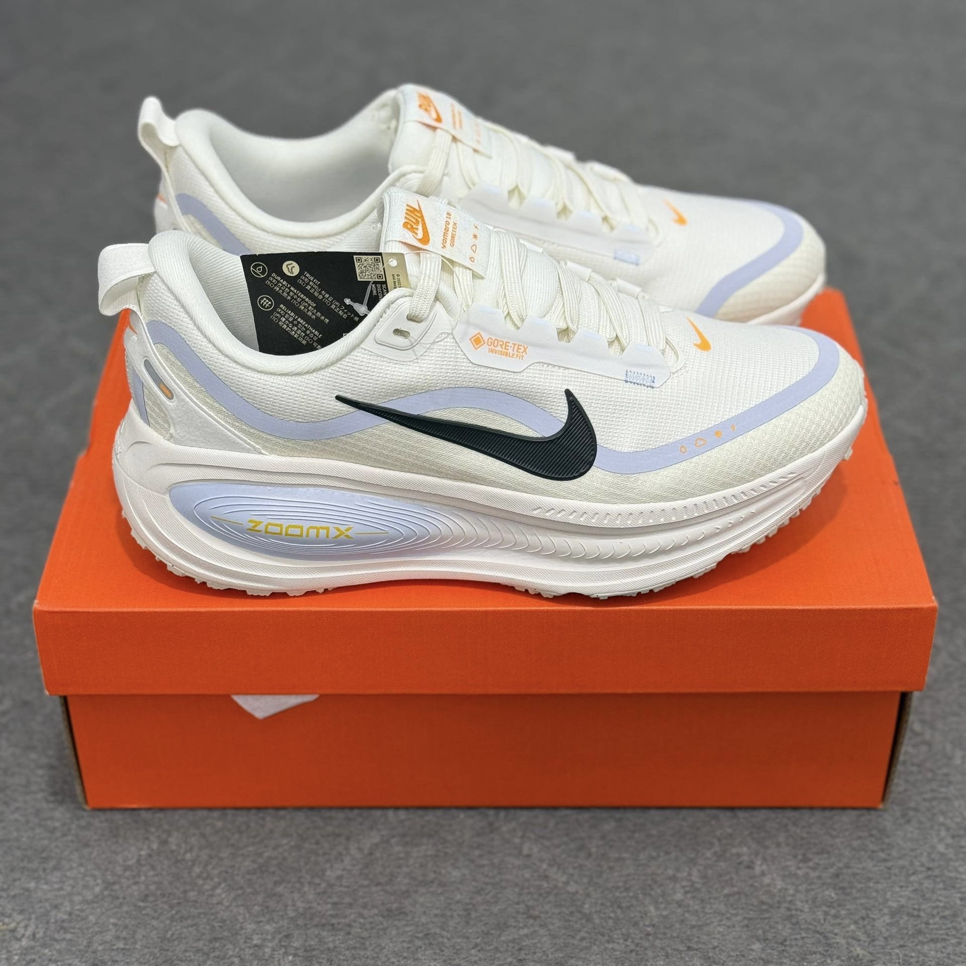 کفش کتونی مردانه نایک ومرو ایر زوم گورتکس ضدآب جی تی ایکس Nike Air Zoom Running Vomero 18 GTX stdn