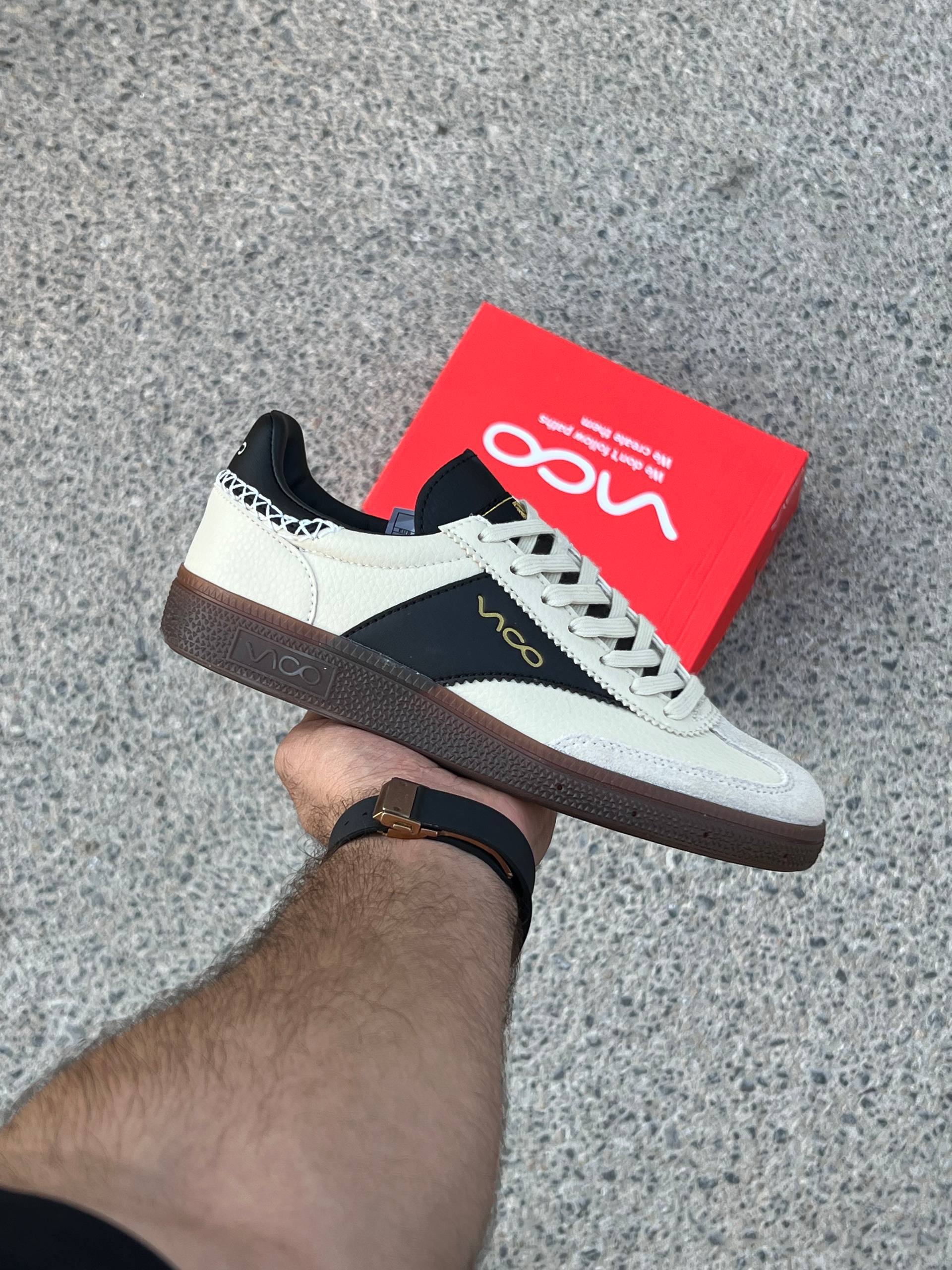 کتونی ونس زنانه رترو ویکو Women's Vans Vico کرم مشکی