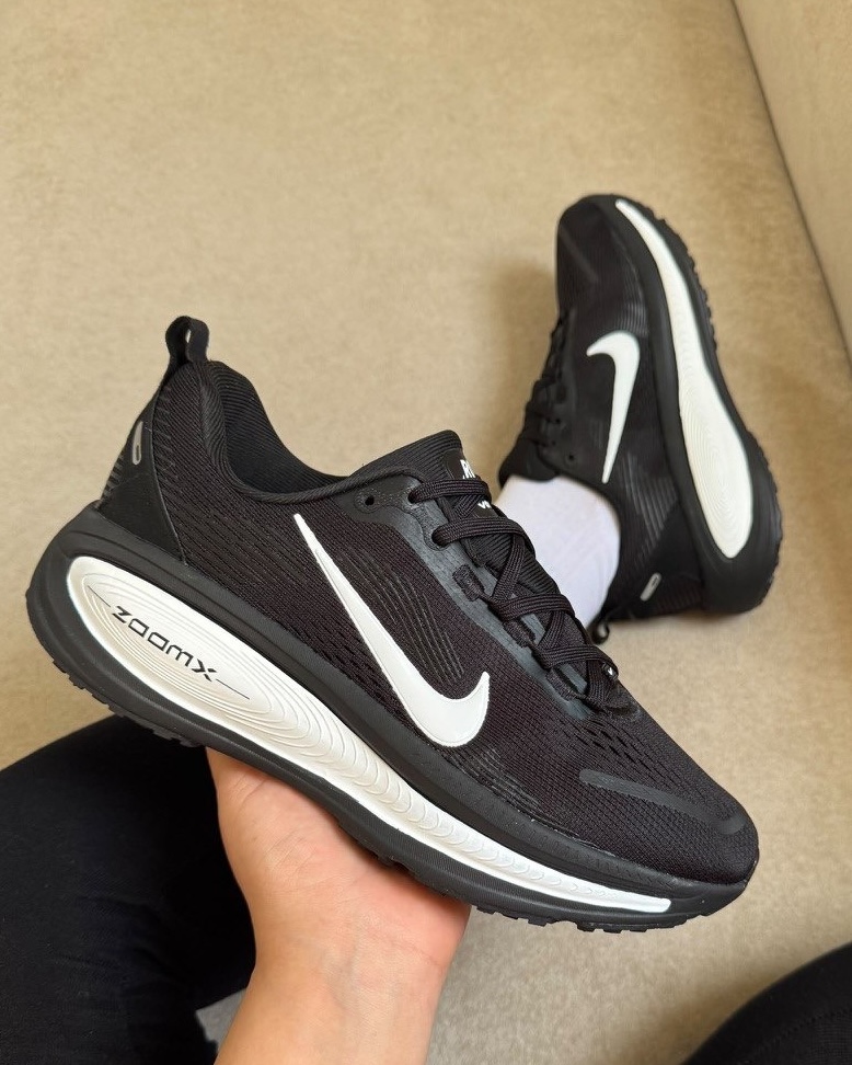 کفش کتونی زنانه نایک ومرو 18 زوم ایکس Nike Vomero 18 Zoom X Running مشکی سفید