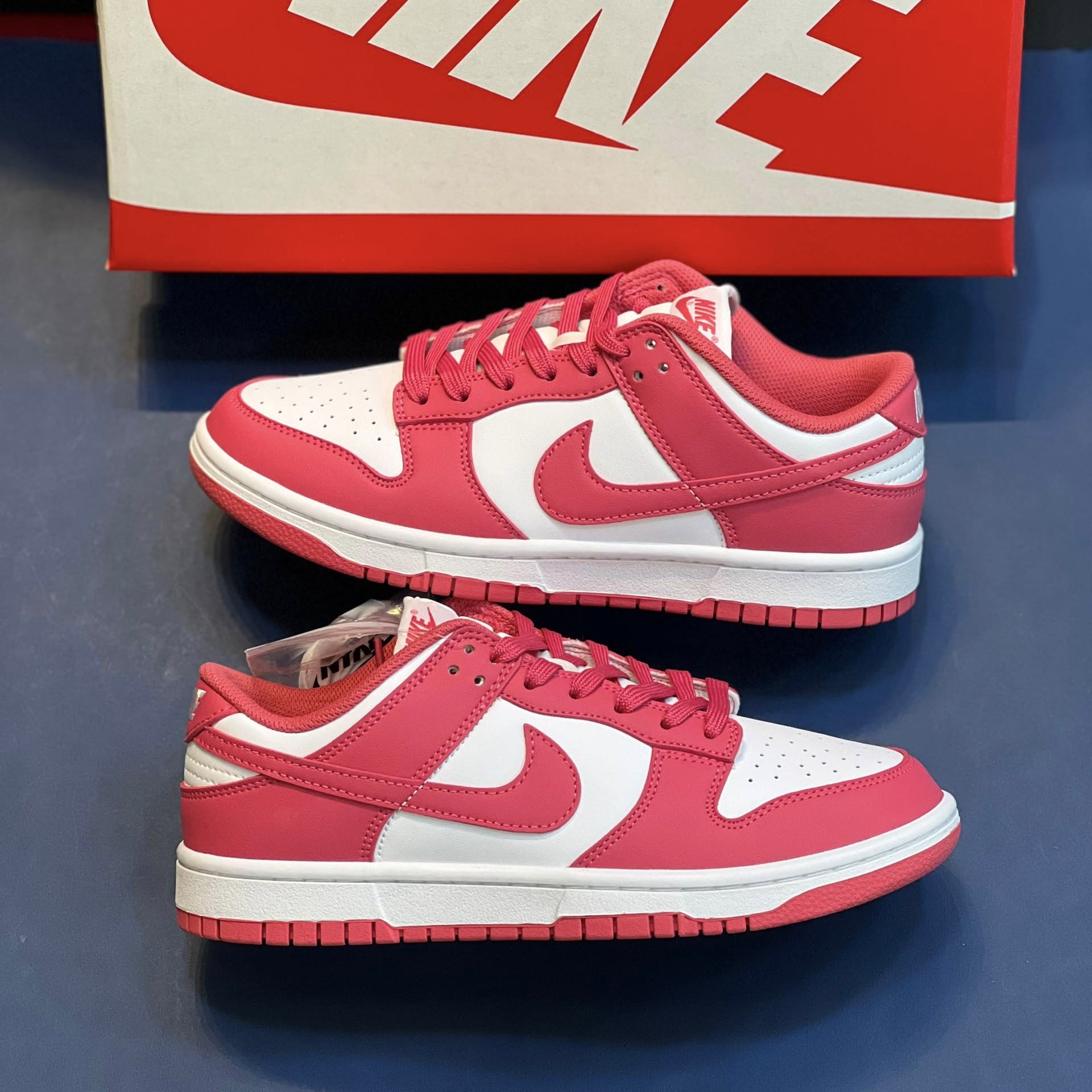 کفش کتونی زنانه و مردانه نایک دانک لو Nike Dunk Low صورتی