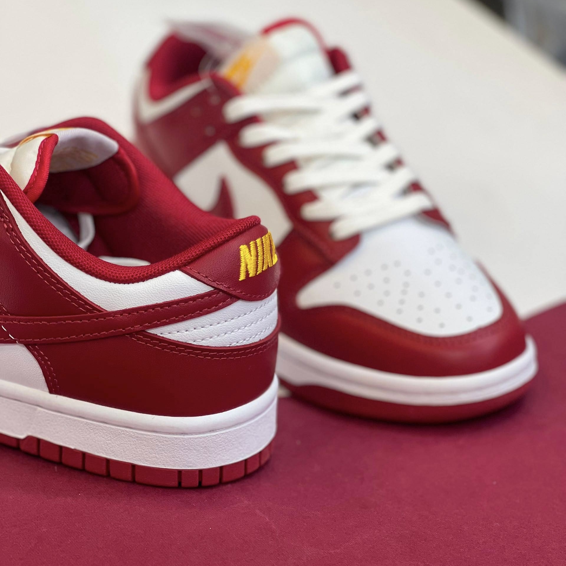 کفش کتونی زنانه و مردانه نایک دانک لو Nike Dunk Low قرمز