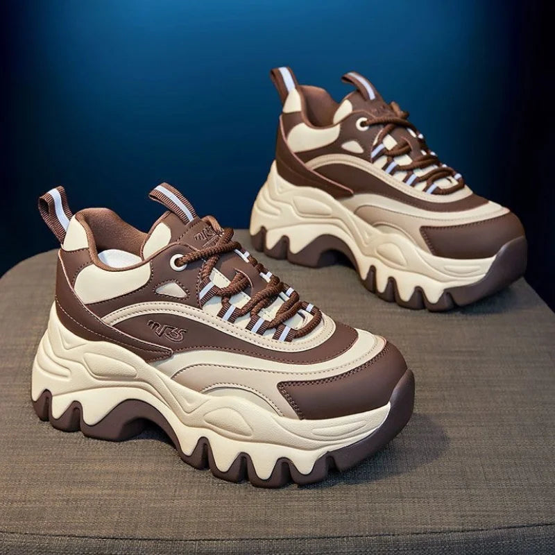 کفش کتونی فانتزی زنانه لژدار مدل پاندا Women's Platform sneakers قهوه ای