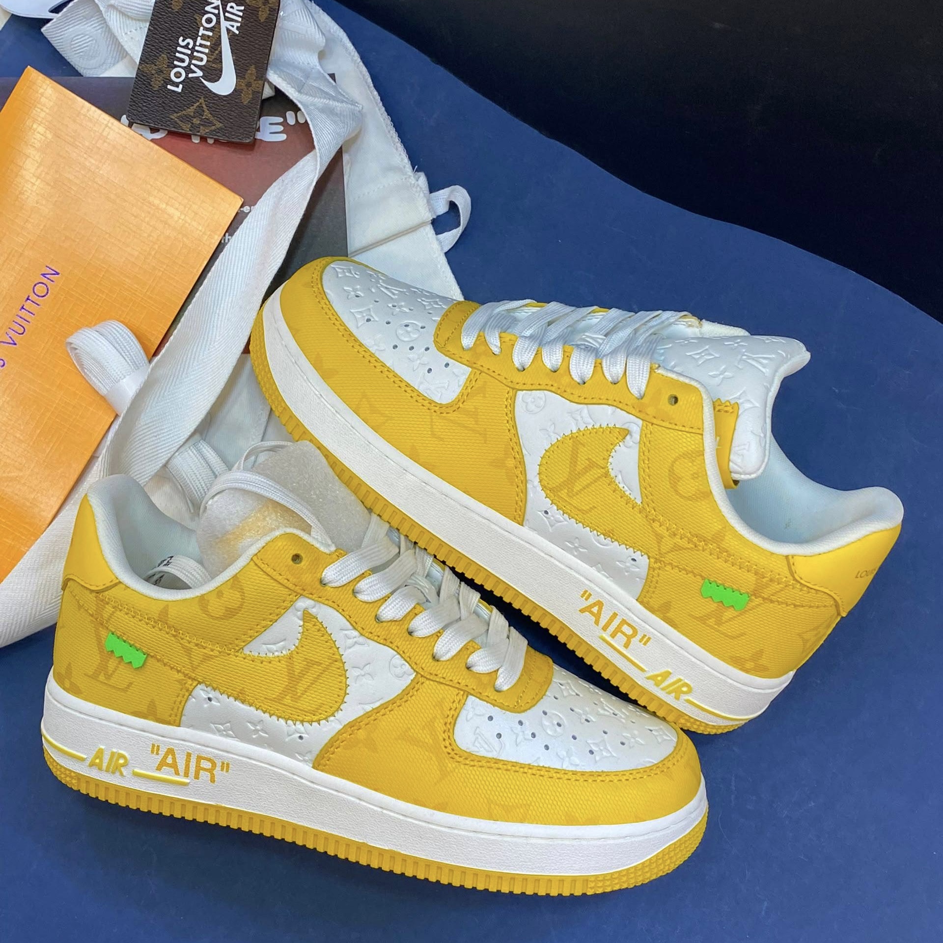 کفش کتونی نایک ایرفورس 1 لویی ویتون (کیفیت فول مستر) Nike Air Force 1 X LOUIS VUITTON سفید زرد