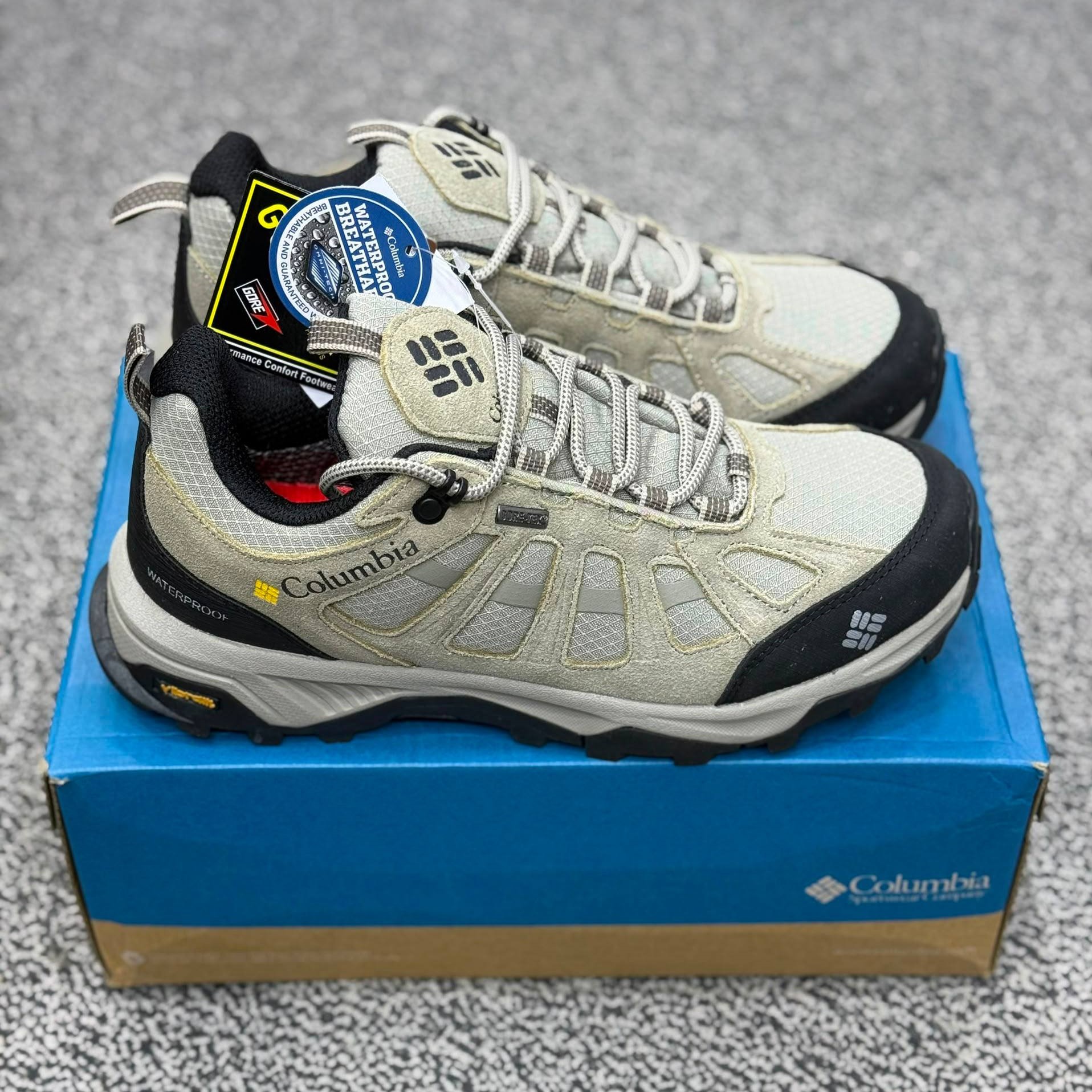 کفش کتونی کوهنوردی مردانه کلمبیا گورتکس ویبرام Columbia GORE-TEX Vibram Hiking Shoes طوسی