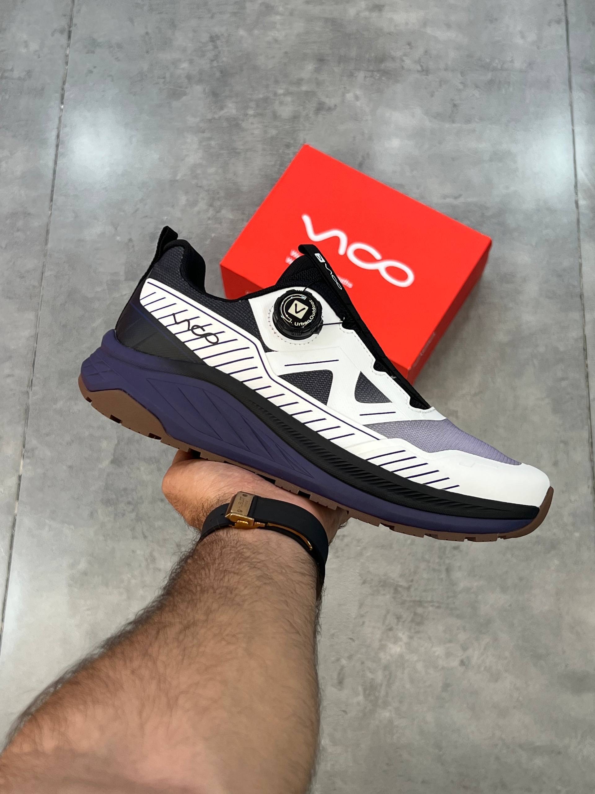 کفش کتونی روزمرگی و طبیعت گردی دیسکی (بند پیچی) مردانه ویکو Vico Men's Trekking Shoes سرمه ای